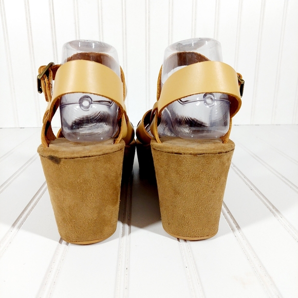 Rampage Leather Criss Cross Buckle Closure Platform Wedge Sandals A362 - Picture 6 of 12